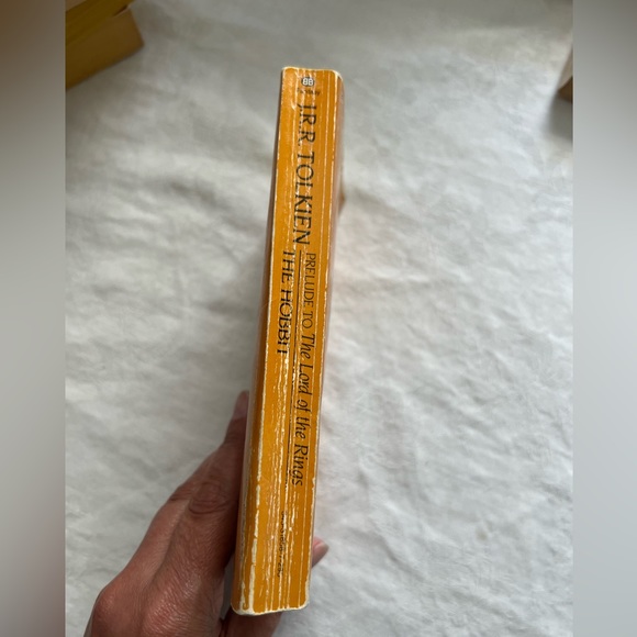 Vintage The Hobbit Book - Picture 3 of 7